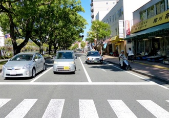 帯屋町2丁目7番付近、レジデンス追手前の前