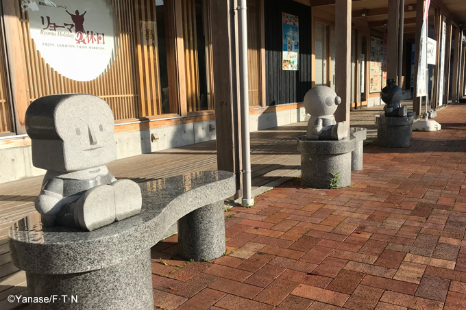 Anpanman Bench, Shokupanman Bench and Baikinman Bench